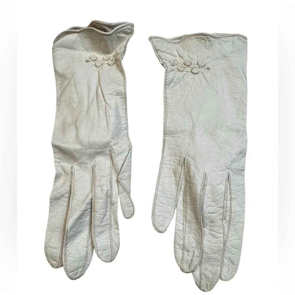 VINTAGE White Leather Kid Gloves Driving Women’s Washable Size 6.5 SM Costume